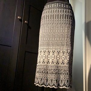 VALENTINO EMBROIDERED SKIRT